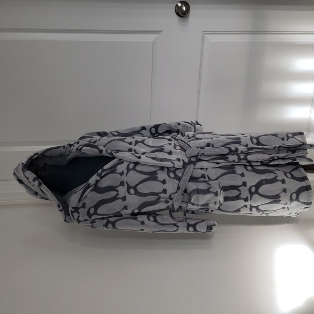 VERA BRADLEY LADIES PENGUIN ROBE SZ S IN EUC